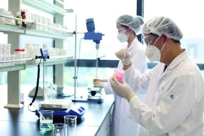 伽藍(lán)集團(tuán)董事長(zhǎng)鄭春穎淺談可持續(xù)發(fā)展,助推美妝行業(yè)煥發(fā)新生